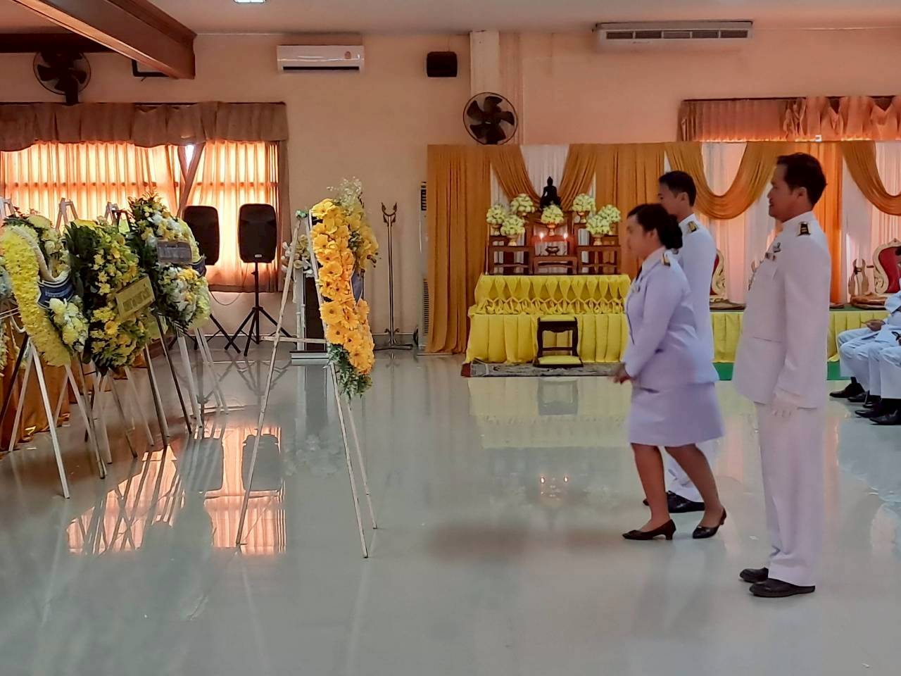 วันนวมินทรมหาราช  พระบาทสมเด็จพระบรมชนกาธิเบศร มหาภูมิพลอดุลยเดชมหาราช บรมนาถบพิตร